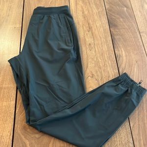 Lululemon surge joggers | S